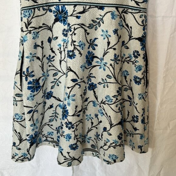 ANTHROPOLGIE MAEVE blue and white floral print A-line dress. Size X-large. - Picture 7 of 10